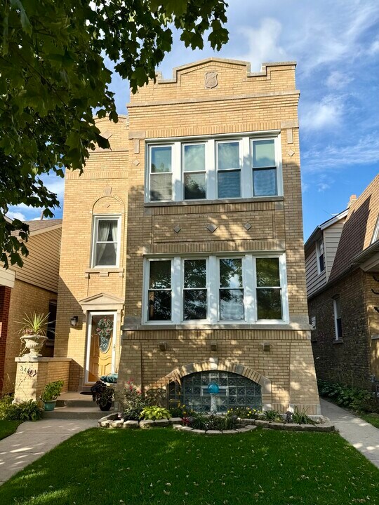 5446 W Agatite Ave in Chicago, IL - Building Photo