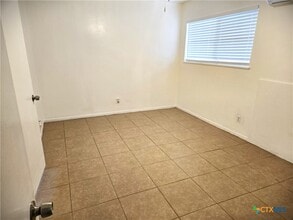 608 Harbour Ave in Killeen, TX - Building Photo - Building Photo