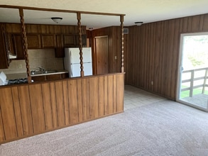 17041 Wilby Ln in Bristol, VA - Building Photo - Building Photo