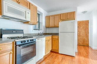 46 Broadway in Jersey City, NJ - Building Photo - Building Photo