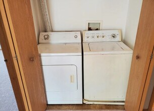 1449 McClure Rd in Aurora, IL - Building Photo - Building Photo