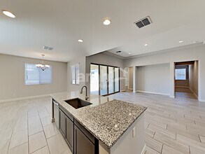 18256 W Thunderhill Pl in Goodyear, AZ - Building Photo - Building Photo