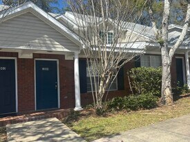 2738 W Tharpe St in Tallahassee, FL - Building Photo