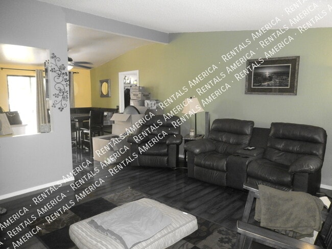 9801 E Nicaragua Pl in Tucson, AZ - Building Photo - Building Photo