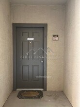 5401 E Van Buren St in Phoenix, AZ - Building Photo - Building Photo