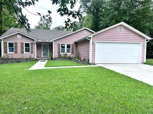 634 Greystone Ave in Jacksonville, NC - Building Photo - Building Photo