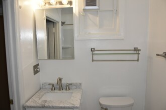3300 Indian Queen Ln in Philadelphia, PA - Building Photo - Building Photo