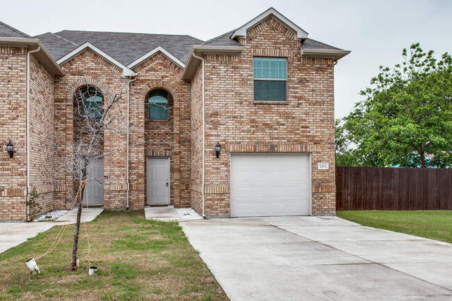 450 Woodgrove Dr in Little Elm, TX - Building Photo - Building Photo