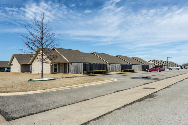 Commerce Square Apartments