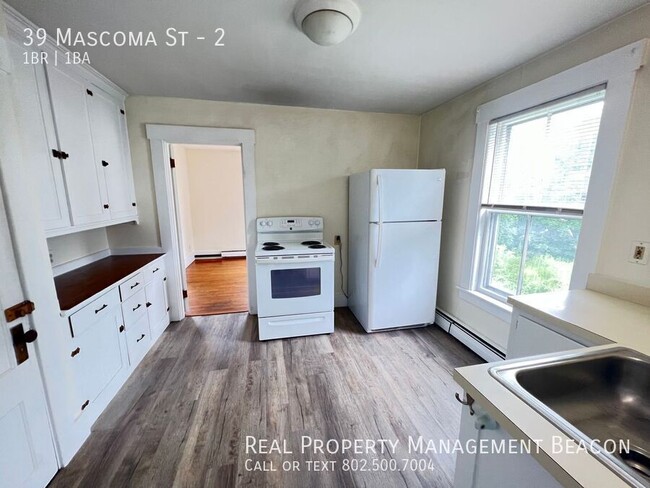 property at 39 Mascoma St