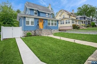 44 Garden St in Teaneck, NJ - Building Photo - Building Photo