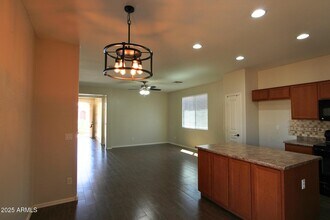 1554 E Prickly Pear Pl in Casa Grande, AZ - Building Photo - Building Photo