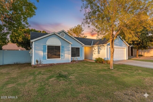 property at 1556 E Kent Ave