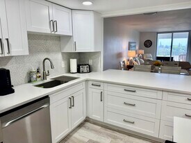 5500 NW 2nd Ave in Boca Raton, FL - Building Photo