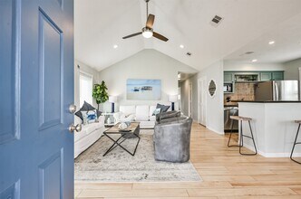 21923 Frio Dr in Galveston, TX - Building Photo - Building Photo