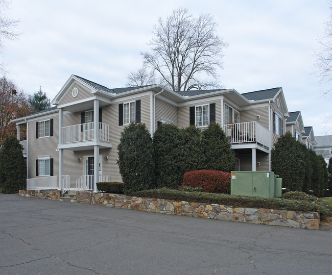 50 Myano Ln in Stamford, CT - Building Photo - Building Photo