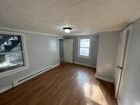 291 Lexington St, Unit 01 in Boston, MA - Foto de edificio - Building Photo