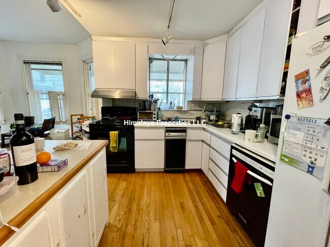 54 Fayette St, Unit 1 in Cambridge, MA - Building Photo - Building Photo