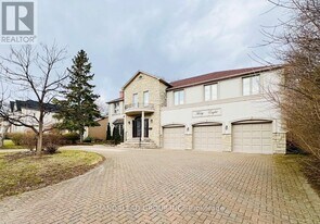 48 Chelford Rd in Toronto, ON - Building Photo