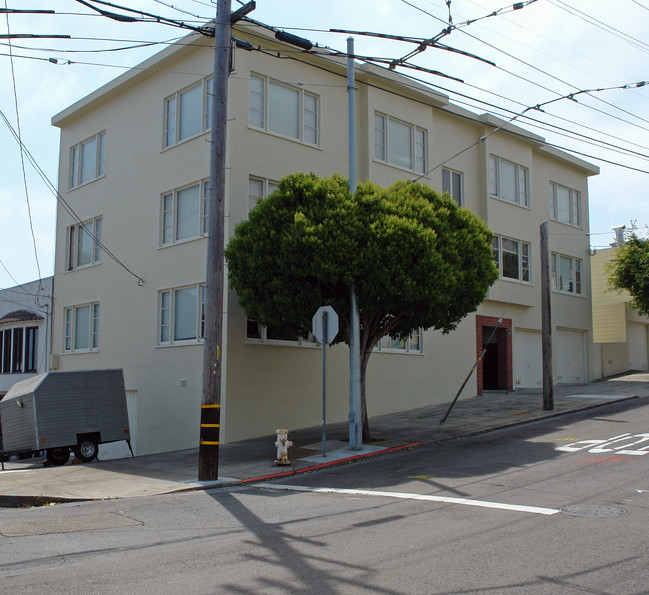 1800 10th Ave in San Francisco, CA - Foto de edificio - Building Photo