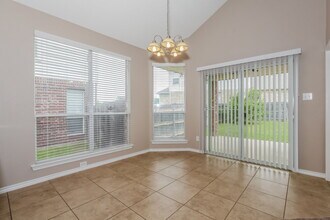 6137 Kristen Dr in Fort Worth, TX - Building Photo - Building Photo
