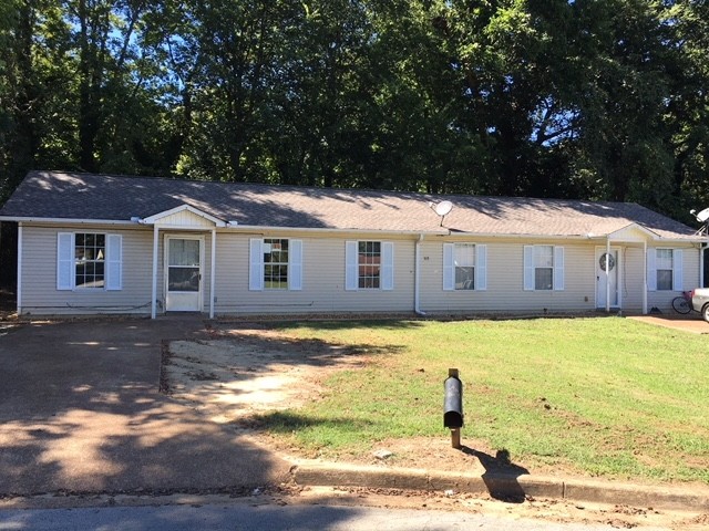 Burner Duplexes and Mobile Home Park in Bolivar, TN - Building Photo - Primary Photo