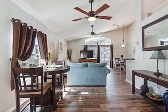 768 Majesty Dr in Davenport, FL - Building Photo - Building Photo