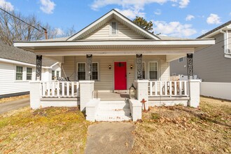 2808 Eustis Ave in Chesapeake, VA - Foto de edificio - Building Photo