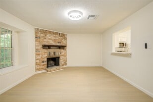 12803 High Star Dr in Houston, TX - Building Photo