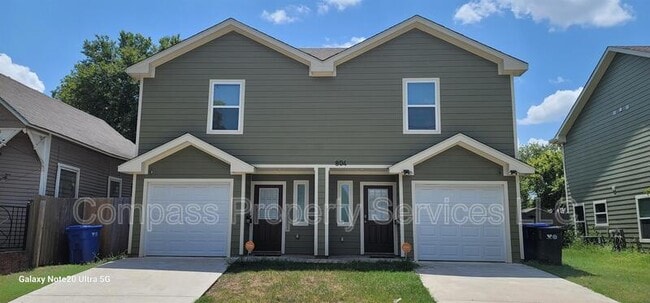 property at 804 N 10th St