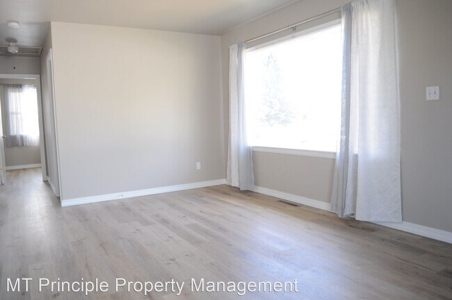 2850 St Ann St photo'