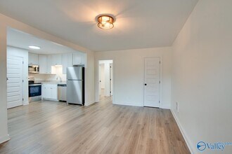 2705 Wilson Dr NW in Huntsville, AL - Building Photo - Building Photo