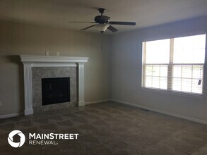 427 Sunflower Dr in Raymore, MO - Building Photo - Building Photo