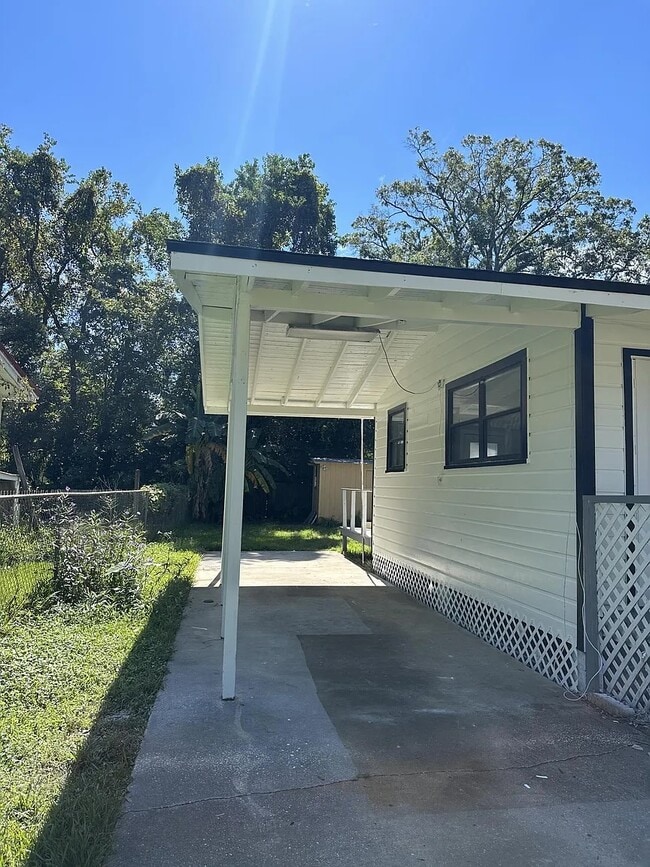 5368 Marybudd Ave in Jacksonville, FL - Foto de edificio - Building Photo