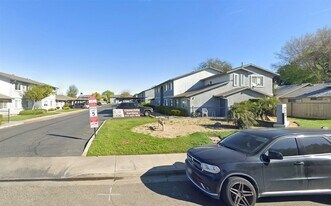 300 Myer Dr in Chowchilla, CA - Building Photo