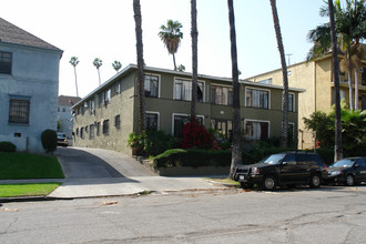 535 S Mariposa Ave in Los Angeles, CA - Building Photo - Building Photo