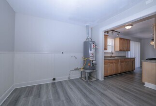 9834 Denning Dr in Houston, TX - Building Photo - Building Photo