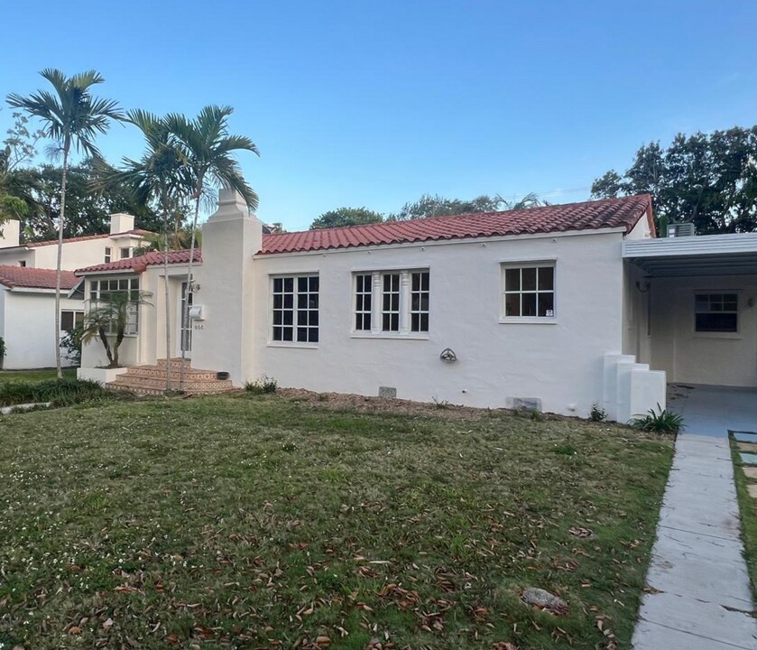 668 NW 72nd Terrace in Miami, FL - Building Photo