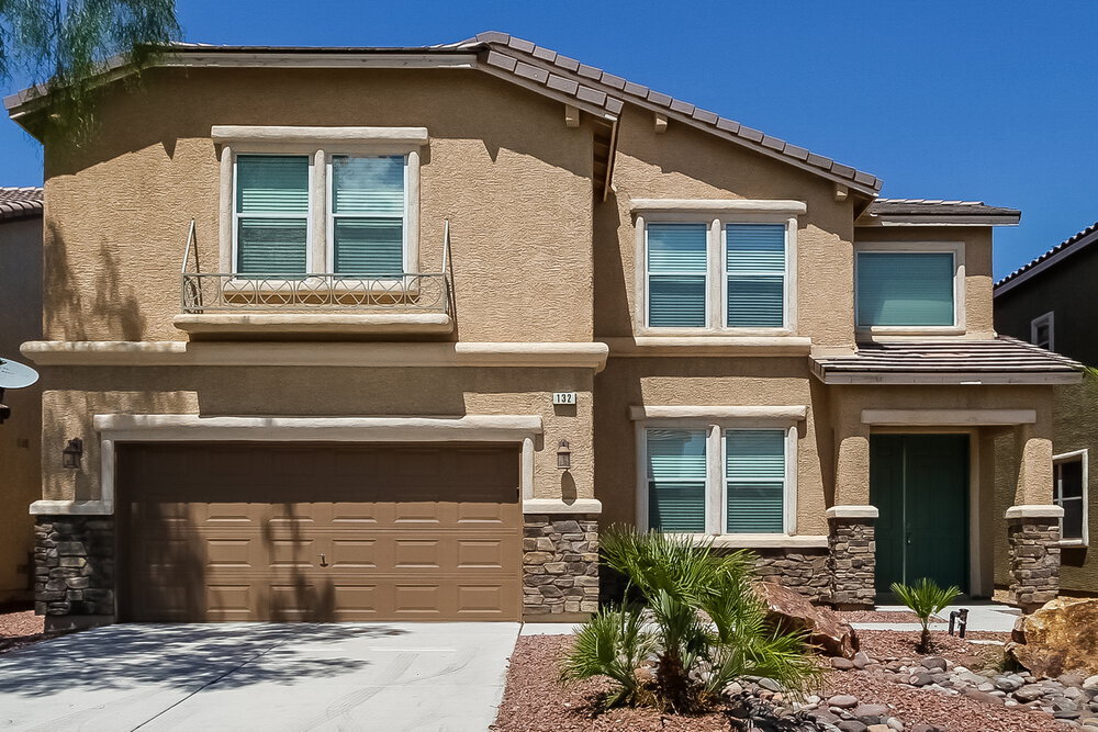 132 Rolling Cove Ave in Henderson, NV - Foto de edificio
