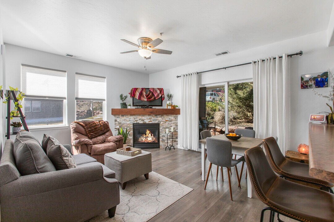 2701 Midland Ave, Unit 113 in Glenwood Springs, CO - Building Photo