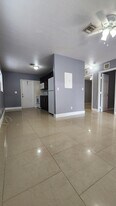 2221 NW 4th Ct, Unit 2 in Pompano Beach, FL - Building Photo