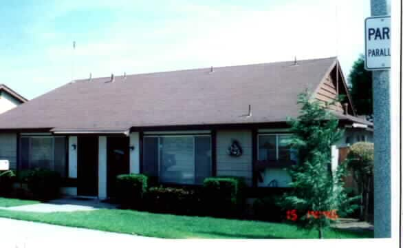 8842-8844 N Bank Dr in Ventura, CA - Foto de edificio - Building Photo