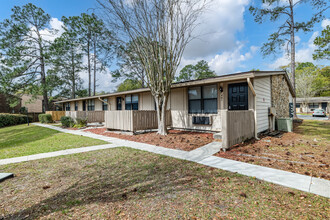 Manchester in Jacksonville, FL - Foto de edificio - Building Photo