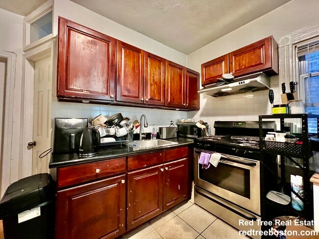 3 Warwick St in Boston, MA - Building Photo - Building Photo