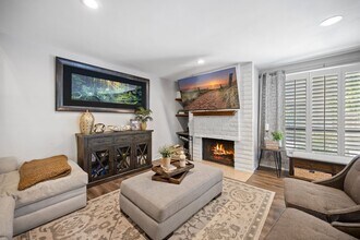 5921 Caminito Chiapas in San Diego, CA - Building Photo - Building Photo