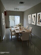 7337 Balboa Blvd in Los Angeles, CA - Building Photo - Building Photo