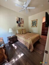 625 S Milam St, Unit 1 in Seguin, TX - Building Photo - Building Photo