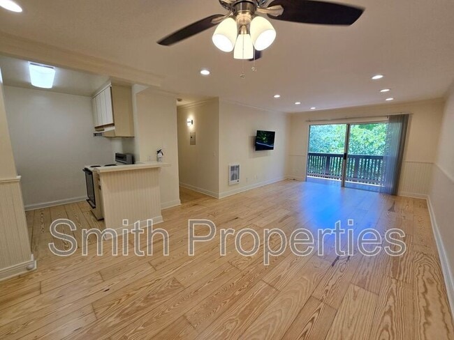 property at 3604 W Estates Ln