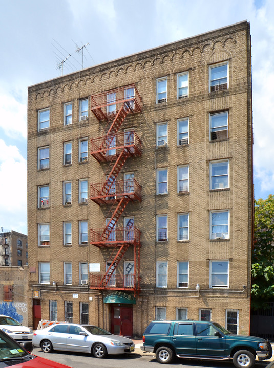 1407 Sheridan Ave in Bronx, NY - Foto de edificio