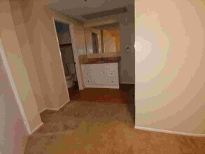 44500 15th St E, Unit 6 in Lancaster, CA - Foto de edificio - Building Photo